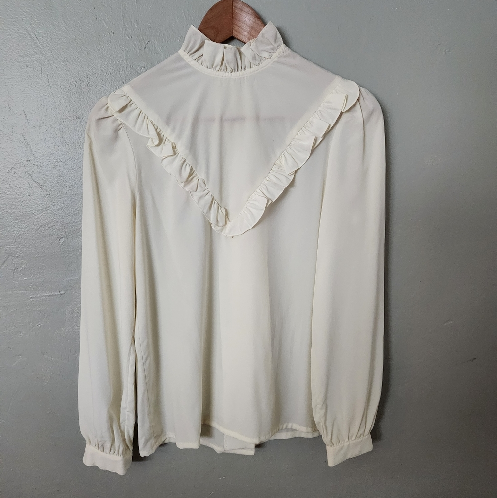 Vintage 1980s Ivory Long-Sleeve Ruffle Blouse